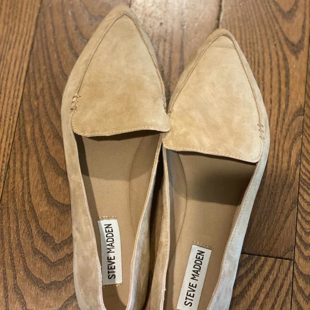Steve Madden tan shoes